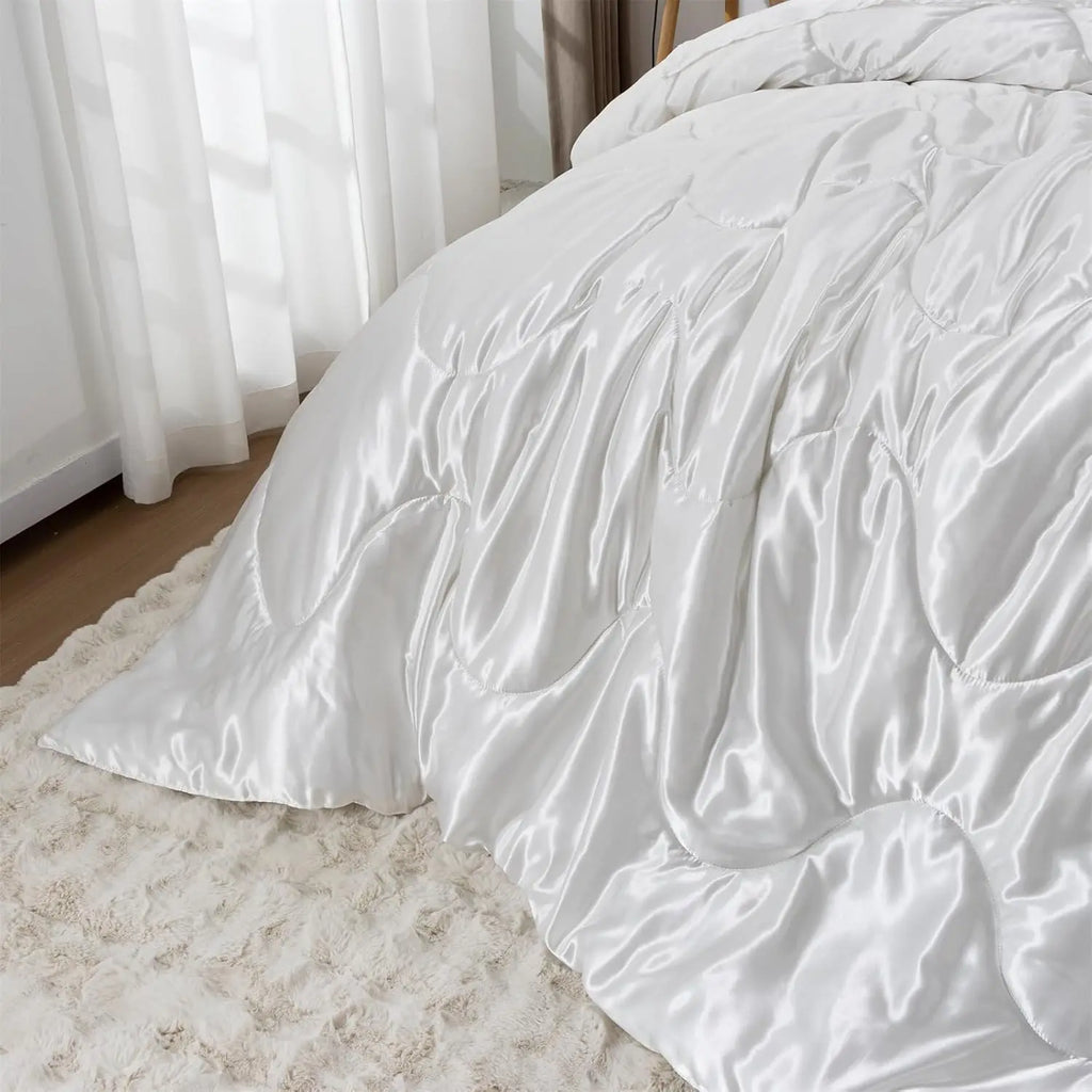 Reversible Silky Satin Bedding Set 3-Piece All Season