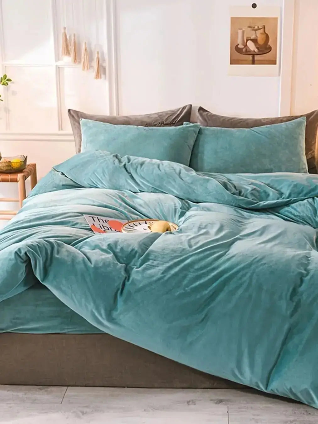 LISSTHERCN Velvet Duvet Cover Set 3 Piece Solid Bedding