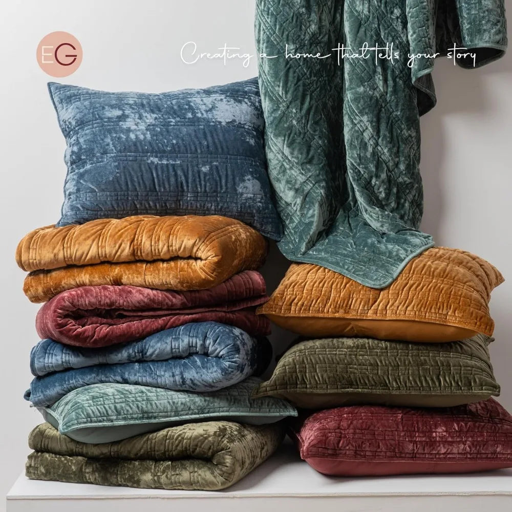 Luxurious Velvet Quilted Bedspread Set With Soft Lightweight Coverlet