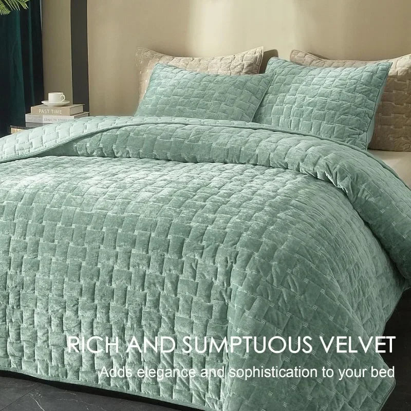 Premium Velvet Quilt Bedding Set Soft Quilted Bedspread